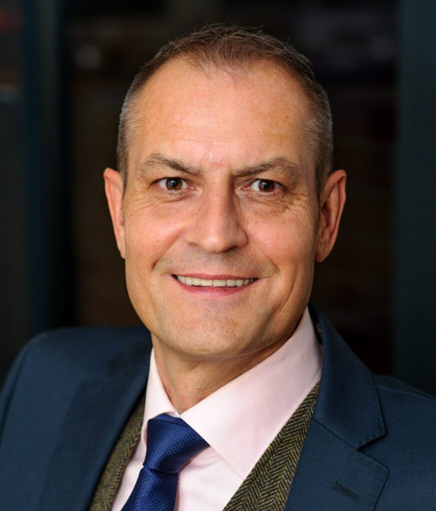 Chapman Freeborn David Tasker