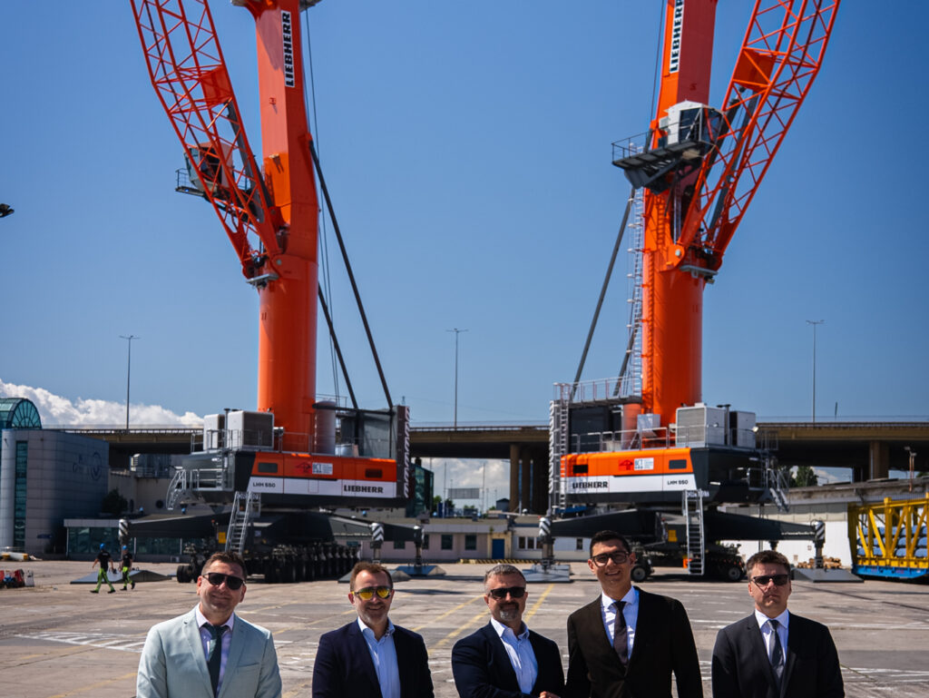 liebherr lhm 550 bct gdynia logistics-buyer.com