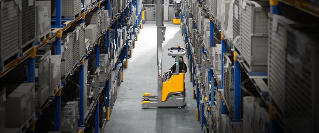 Jungheinrich etv-4i logistics-buyer.com